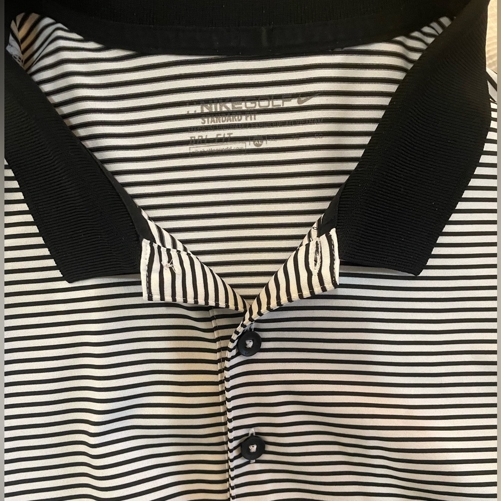 Nike golf standard for polo size XL striped